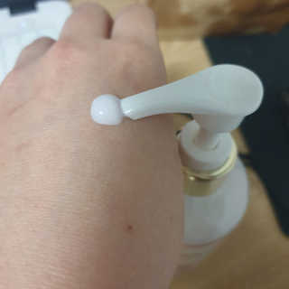 레드컨테이너 페로몬향 퍼퓸 바디에멀전 — 4점을 준 리뷰어가 2020년 2월 올린 사용 사진
