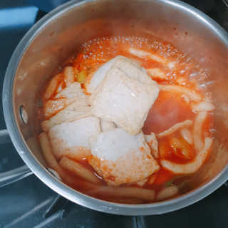 [홍코너떡볶이]옛날떡볶이 인기맛 4팩세트 — 2점을 준 리뷰어가 2019년 11월 올린 사용 사진