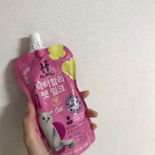 닥터할리펫밀크 8종 — 4.83점을 준 리뷰어가 2018년 10월 올린 사용 사진