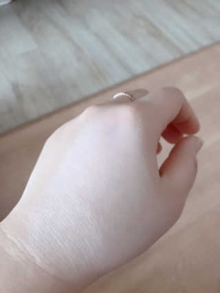 [블랙루즈] 핑크 톤업 크림 — 4.5점을 준 리뷰어가 2019년 3월 올린 사용 사진