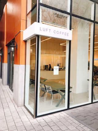 루프트커피명동점 [루프트커피 광화문점] 커피 + 마카롱 세트 — 5점을 준 리뷰어가 2019년 3월 올린 사용 사진