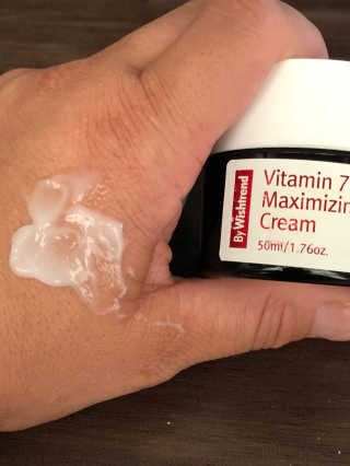 바이 위시트랜드 VITAMIN 75 CREAM — 4.5점을 준 리뷰어가 2018년 8월 올린 사용 사진