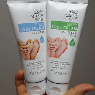(주)에네스티 에네스티 수안수 실크스킨 풋크림 1+1 — 5점을 준 리뷰어가 2019년 9월 올린 사용 사진