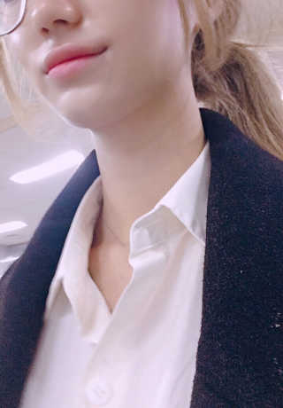 [블랙루즈] 에어 핏 벨벳틴트 시즌1 7종 중 택1+랜덤1 — 4.5점을 준 리뷰어가 2018년 11월 올린 사용 사진