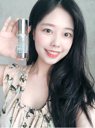 셀루닉 래디언스 퍼밍 크림  앰플속크림 — 4.5점을 준 리뷰어가 2018년 8월 올린 사용 사진