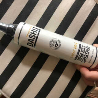 다슈코리아 다슈 포 맨 프리미엄 메가 홀드 슈퍼 스프레이 250ml — 4점을 준 리뷰어가 2019년 3월 올린 사용 사진
