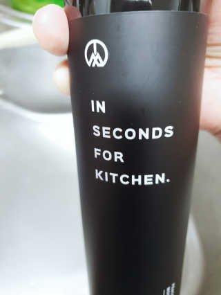 PEACE MOMENT 피스모먼트 인세컨즈포키친 320mL 천연살균소독제 — 5점을 준 리뷰어가 2019년 2월 올린 사용 사진