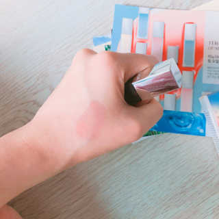 테라다이아 립 메이트 오일 — 4.67점을 준 리뷰어가 2018년 6월 올린 사용 사진