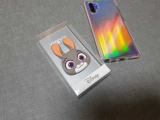 하이키키 디즈니 토이스토리 주토피아 팝톡  휴대폰 거치대 — 5점을 준 리뷰어가 2019년 10월 올린 사용 사진