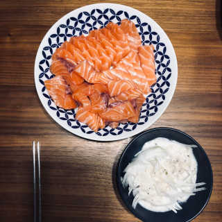동원산업 항공직송 동원생연어 — 5점을 준 리뷰어가 2019년 7월 올린 사용 사진
