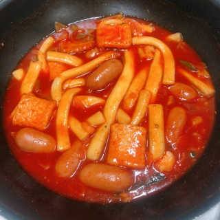 두번째 국떡 국가대표 떡볶이 1팩 + 영미칩 2봉 증정 — 5점을 준 리뷰어가 2019년 2월 올린 사용 사진