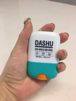 다슈코리아 다슈 솔루션 시카 쉴드 선스틱 — 4점을 준 리뷰어가 2020년 2월 올린 사용 사진
