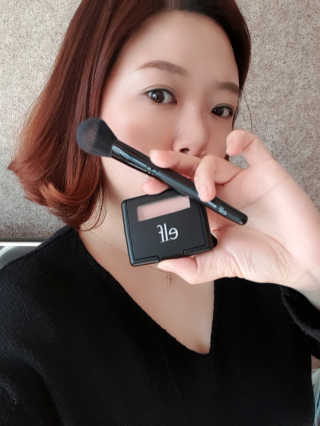 엘프 멜로 머브 블러셔, 블러시 브러쉬 2종 — 5점을 준 리뷰어가 2020년 1월 올린 사용 사진