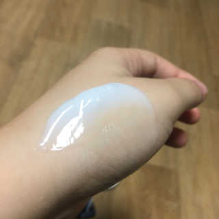 포렌코즈 아쿠아 커넥션 크림 — 4점을 준 리뷰어가 2017년 8월 올린 사용 사진
