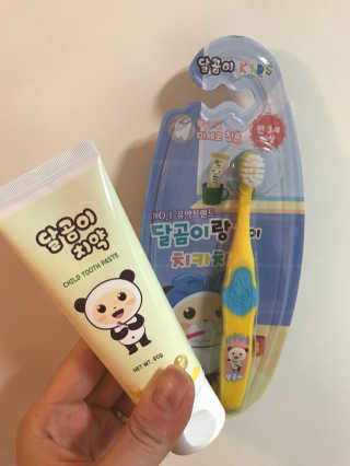 달곰이 어린이 치약+어린이 칫솔 SET — 4.67점을 준 리뷰어가 2017년 8월 올린 사용 사진