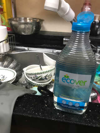 에코버 친환경 주방세제 450ml 무향+카모마일향 — 5점을 준 리뷰어가 2018년 12월 올린 사용 사진