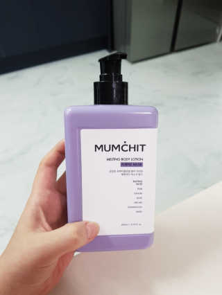 멈칫(MUMCHIT) 멜팅 바디로션 — 4.67점을 준 리뷰어가 2018년 12월 올린 사용 사진