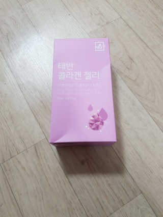네츄럴굿띵스 태반 콜라겐 젤리 15포 — 5점을 준 리뷰어가 2019년 7월 올린 사용 사진