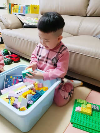 햇님토이 크레용 블럭, 비비드 파스텔 색상 150PCS — 5점을 준 리뷰어가 2018년 10월 올린 사용 사진