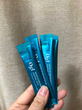오지아이 워터 밤 모이스처 슬리핑 팩 4ml X 20pcs — 5점을 준 리뷰어가 2019년 12월 올린 사용 사진
