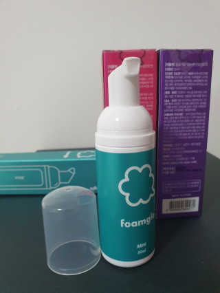 폼글 I foamgle [폼글] 거품가글 50ml 3종 - 민트, 라벤더, 라즈베리 — 5점을 준 리뷰어가 2019년 12월 올린 사용 사진