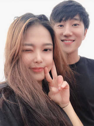 블리스텍스 딥 리뉴얼,  립 메덱스 립밤 2종 — 5점을 준 리뷰어가 2019년 9월 올린 사용 사진