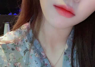 [블랙루즈] 컬러 락 하트 틴트 1+1 — 5점을 준 리뷰어가 2019년 8월 올린 사용 사진