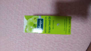 [크나이프] 그레이프씨드 슬리밍 마사지오일 100ml — 4점을 준 리뷰어가 2019년 8월 올린 사용 사진