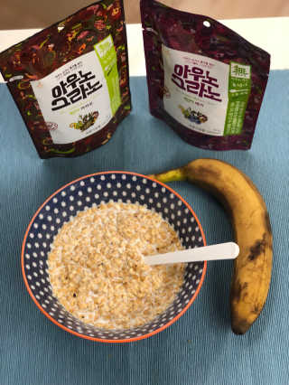 아우노그라노 오리지날, 진짜 베리, 진짜 카카오 — 5점을 준 리뷰어가 2018년 3월 올린 사용 사진