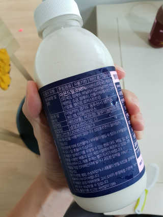 식사대용 아몬드밀크 어나더밀크 500ml X 2병 — 5점을 준 리뷰어가 2018년 9월 올린 사용 사진