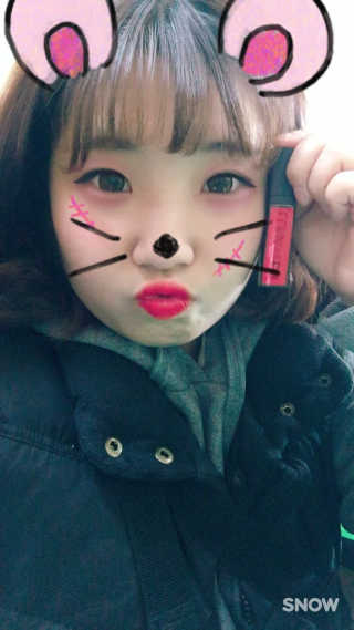 루나 런웨이 애나멜 루즈 Doii X ARTNOM 에디션 — 4.5점을 준 리뷰어가 2016년 11월 올린 사용 사진