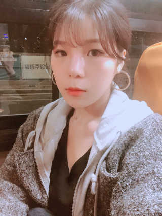터치인솔 노포어블럼 프라이머 — 5점을 준 리뷰어가 2018년 4월 올린 사용 사진