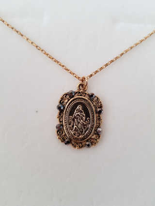 쥬얼카운티 92.5 Silver Byzantine Coin Pendant Necklace — 5점을 준 리뷰어가 2018년 11월 올린 사용 사진