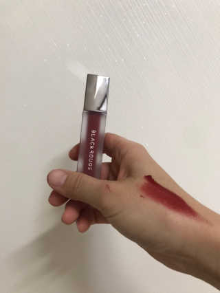 [블랙루즈] 에어 핏 벨벳 틴트4 1+1 — 4.5점을 준 리뷰어가 2019년 7월 올린 사용 사진
