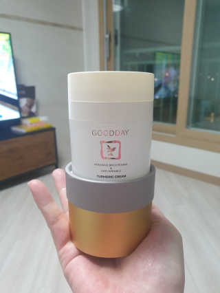 GoodDay Skincare GoodDay 강황크림 50g — 1점을 준 리뷰어가 2020년 2월 올린 사용 사진