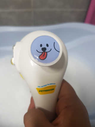 Pethroom 페스룸 PETHROOM RELAX SHOWER 페스룸 릴렉스 샤워기 — 5점을 준 리뷰어가 2018년 11월 올린 사용 사진