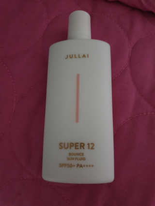 쥴라이Jullai 슈퍼 12 바운스 선 플루이드 SPF50+ PA++++ — 3점을 준 리뷰어가 2019년 7월 올린 사용 사진