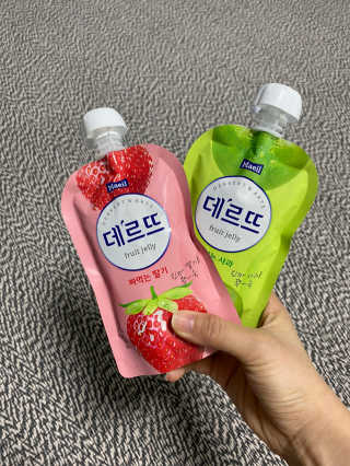 데르뜨 떠먹는 과일 3종, 짜먹는 과일 2종 총 10개 체험 — 5점을 준 리뷰어가 2020년 3월 올린 사용 사진