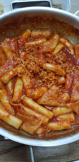 화곡미담 옛날 떡볶이 — 3점을 준 리뷰어가 2020년 3월 올린 사용 사진