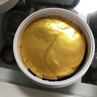 푸츄푸츄 Real repair skin cell premium patch — 4.83점을 준 리뷰어가 2018년 10월 올린 사용 사진