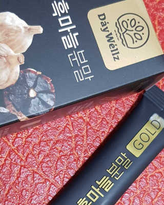 데이웰즈 흑마늘분말골드 — 5점을 준 리뷰어가 2017년 11월 올린 사용 사진