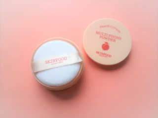SKIN FOOD PEACH COTTON MULTI FINISH POWDER 5g — 4.17점을 준 리뷰어가 2018년 4월 올린 사용 사진