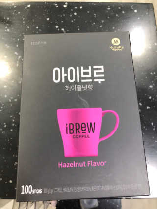 한국맥널티 아이브루 헤이즐넛향 100T — 5점을 준 리뷰어가 2019년 10월 올린 사용 사진