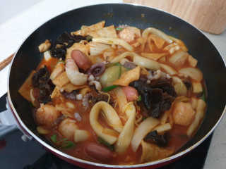 땡땡쿡 쓰촨 마라 낙지 국물 떡볶이 2인분 875g — 1점을 준 리뷰어가 2019년 10월 올린 사용 사진