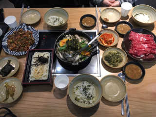 미스터시래기_수원점 [미스터시래기_수원]시래기샤브샤브와 꼬막무침2인SET — 5점을 준 리뷰어가 2019년 1월 올린 사용 사진