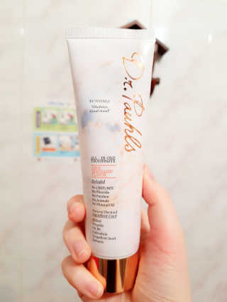 큐어스크립트 닥터폴스 치약 라임만다린향 — 5점을 준 리뷰어가 2018년 4월 올린 사용 사진
