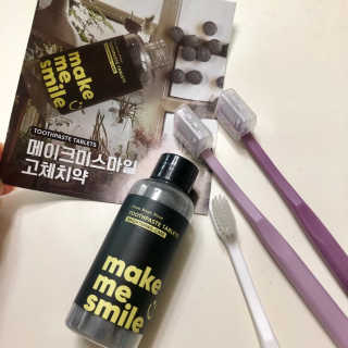 메이크미스마일 고체치약 — 4점을 준 리뷰어가 2019년 5월 올린 사용 사진