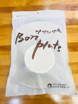 본플라 친환경 야자나무잎 접시 — 5점을 준 리뷰어가 2018년 8월 올린 사용 사진
