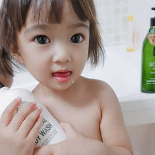 (주)에네스티 내추럴 촉촉  오트밀 바디워시 500ml — 5점을 준 리뷰어가 2019년 10월 올린 사용 사진