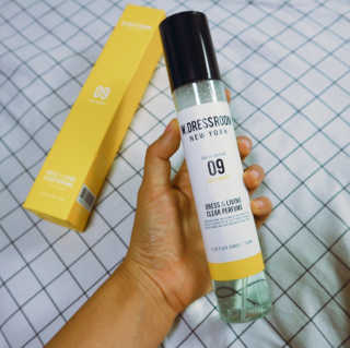 더블유드레스룸 신규향 드레스퍼퓸150ml — 4.67점을 준 리뷰어가 2018년 8월 올린 사용 사진